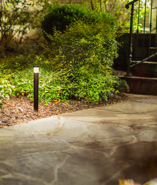 SL07B Bollard Light